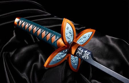 Demon Slayer: Kimetsu no Yaiba Proplica Replica 1/1 Nichirin Sword: Shinobo Kocho 88 cm