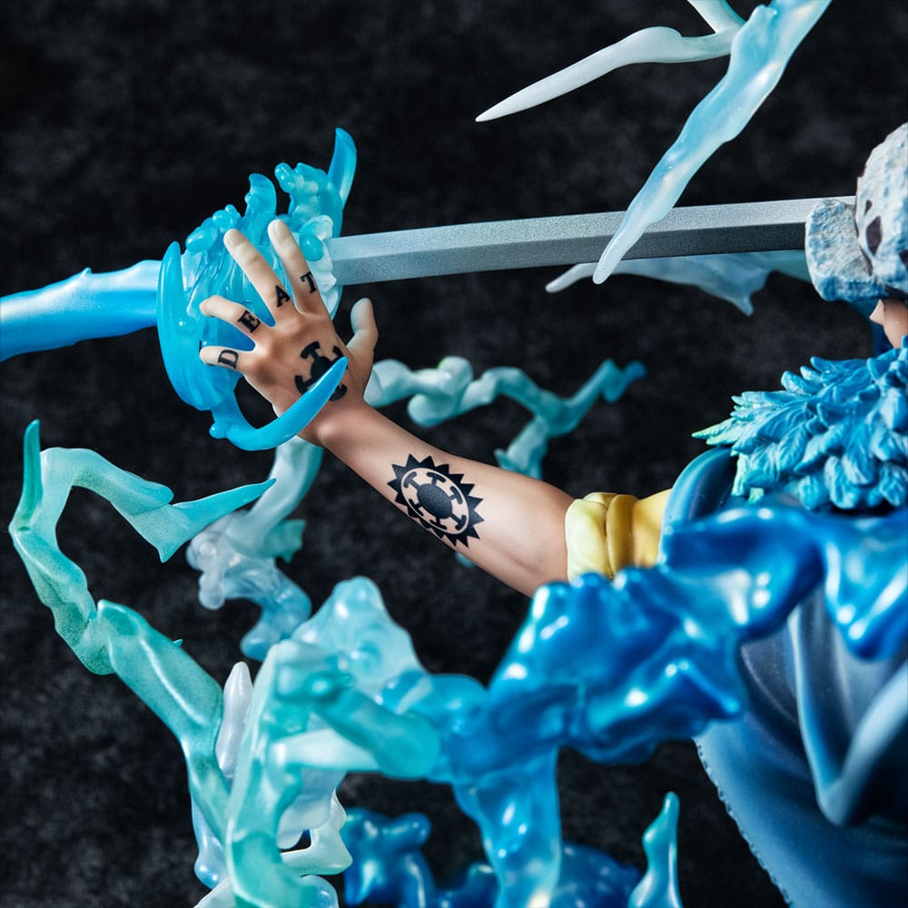 One Piece Portrait Of Pirates WA-MAXIMUM PVC Statue Trafalgar Law: The Surgeon of Death [Awakened] Ver. 27 cm