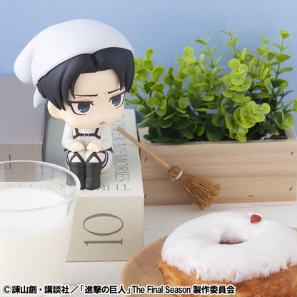 Attack on Titan Look Up PVC Statues Levi Cleaning up Ver. & Mikasa Ackerman (with gift) 11 cm